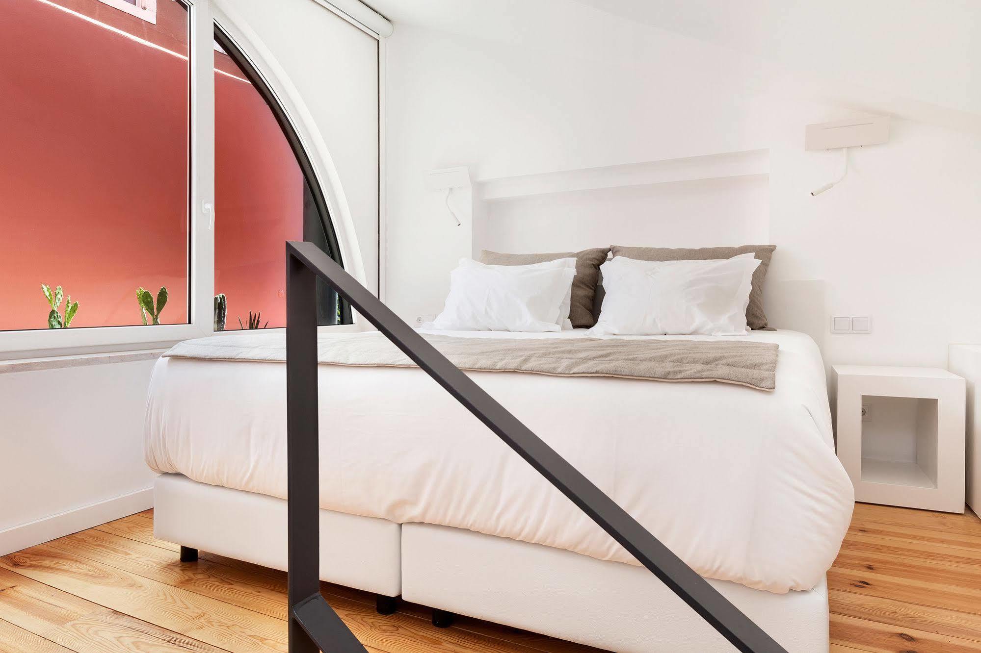 Hello Lisbon Sao Bento Boutique Apartments Exterior photo