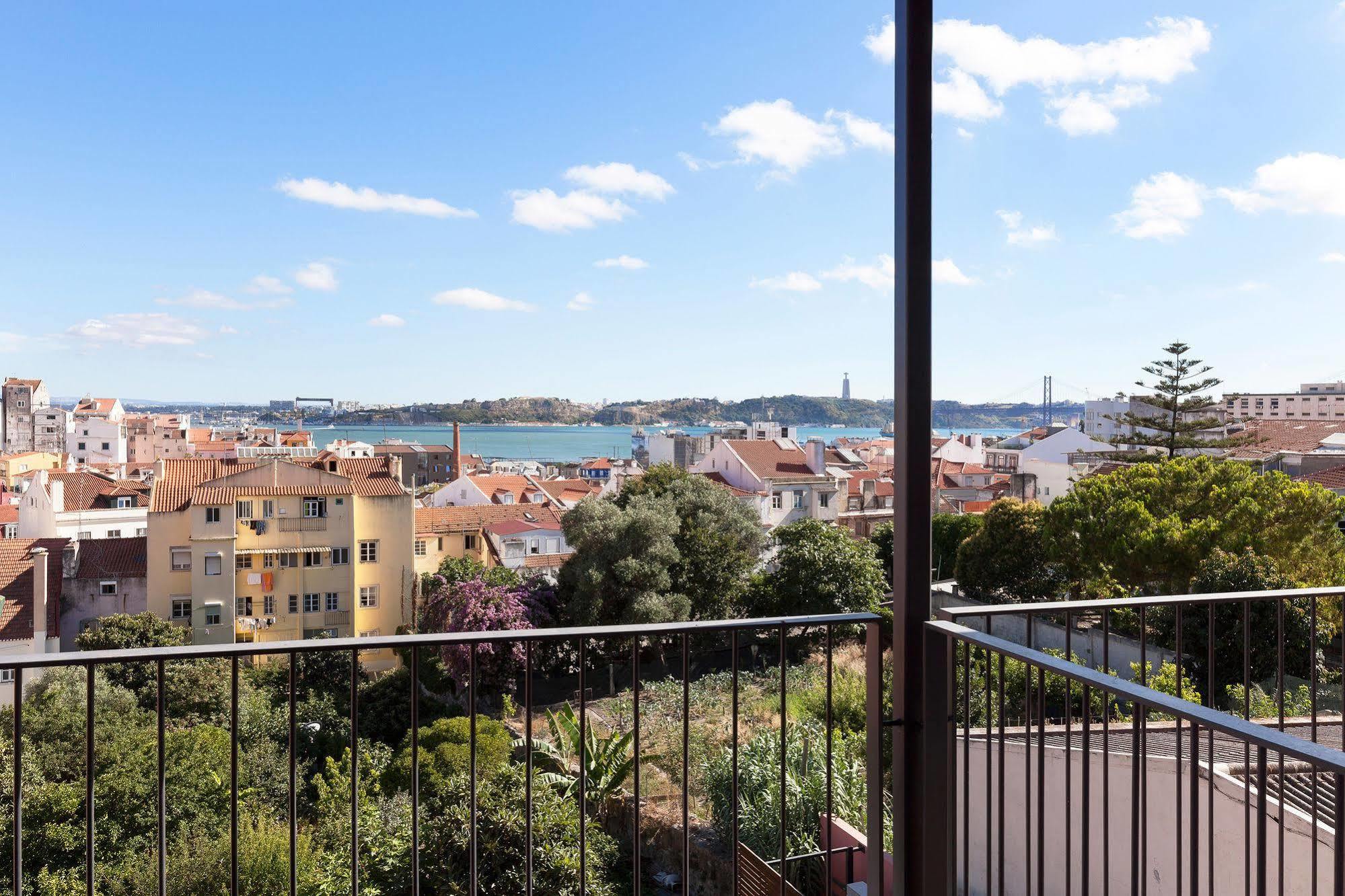 Hello Lisbon Sao Bento Boutique Apartments Exterior photo